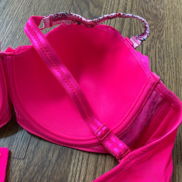 Adore Me hot pink floral balconette convertible bra, size 36DD - Picture 7 of 7